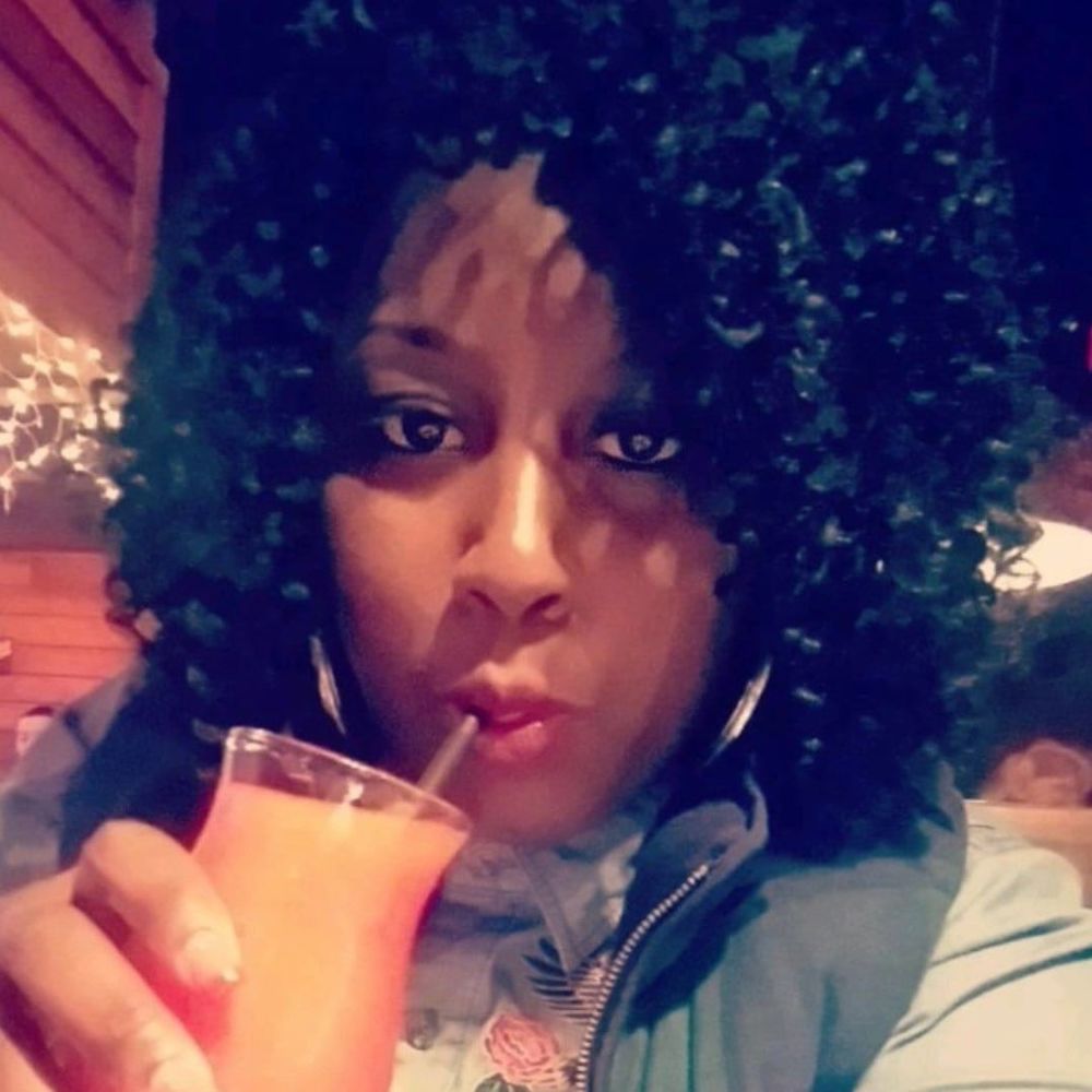 Meet your Posher, E.Nicole